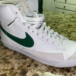 Nike 6.5Y mid blazers 77 with a green swoosh excellent condition, worn one time
